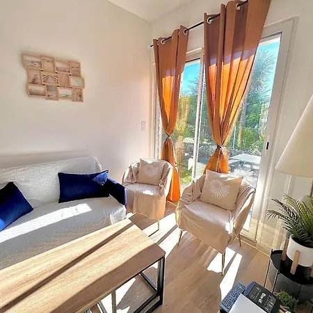 Maison Lumineuse A Loctudy Holiday home *